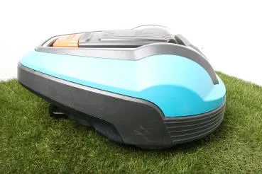 Gardena R40Li mit 1242 Betriebsstunden Rasenroboter
