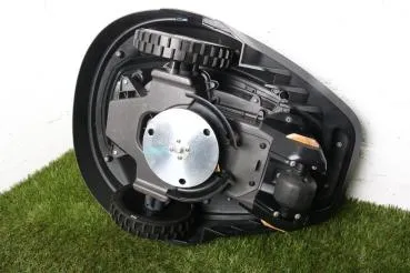 Gardena R70Li mit 2220 Betriebsstunden Rasenroboter