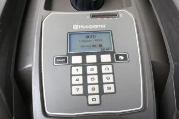 Husqvarna Automower 305 - 500m²