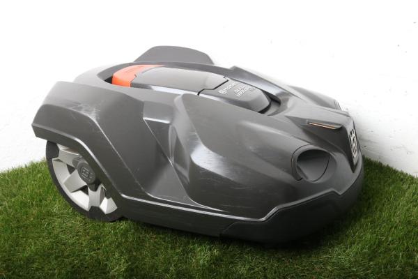 Husqvarna Automower 330 - 3200m²