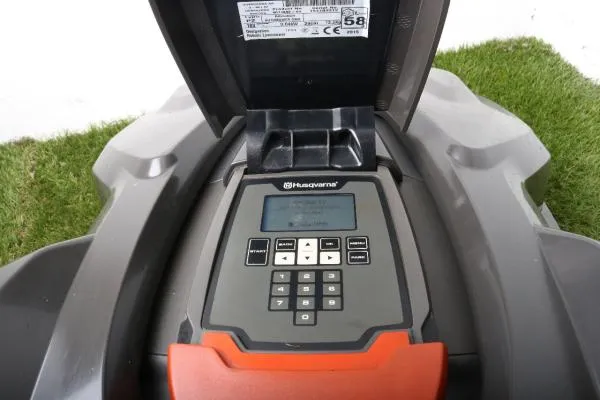 Husqvarna Automower 330 - 3200m²