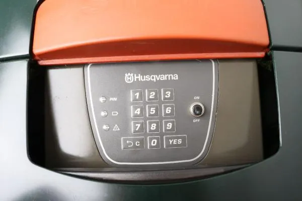 Husqvarna Automower 210C - 500m²