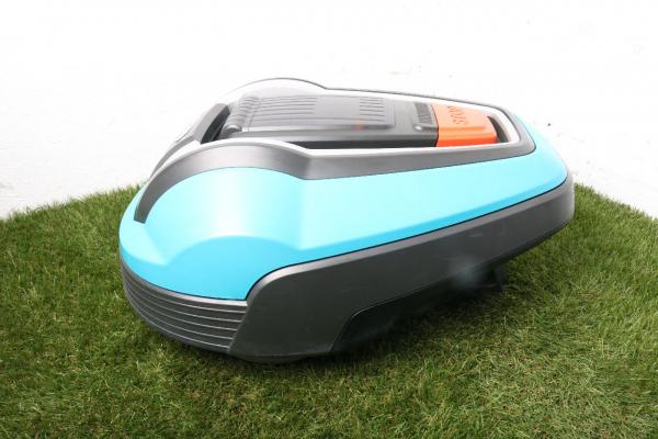 Gardena R40Li mit 1242 Betriebsstunden Rasenroboter