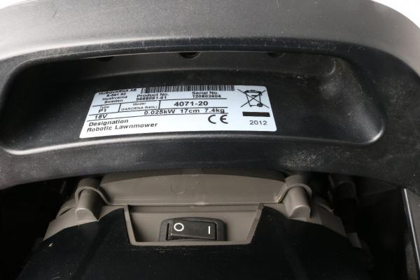 Gardena R40Li mit 1242 Betriebsstunden Rasenroboter