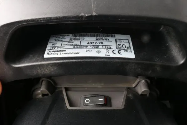 Gardena R70Li mit 2220 Betriebsstunden Rasenroboter