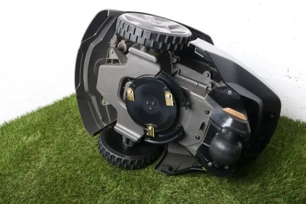 Husqvarna Automower 305 - 500m²