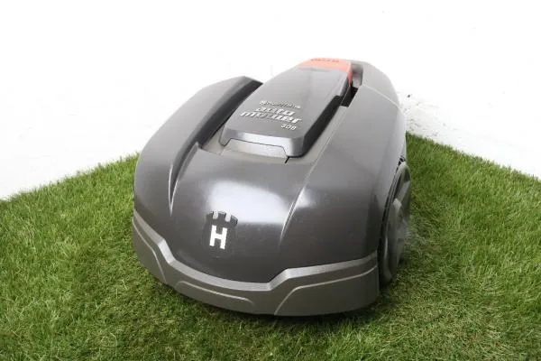 Husqvarna Automower 308 - 800m²