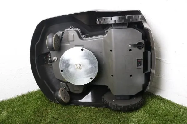 Husqvarna Automower 320 - 2200m²