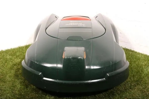 Husqvarna Automower 220AC - 2200m² with 12 months warranty