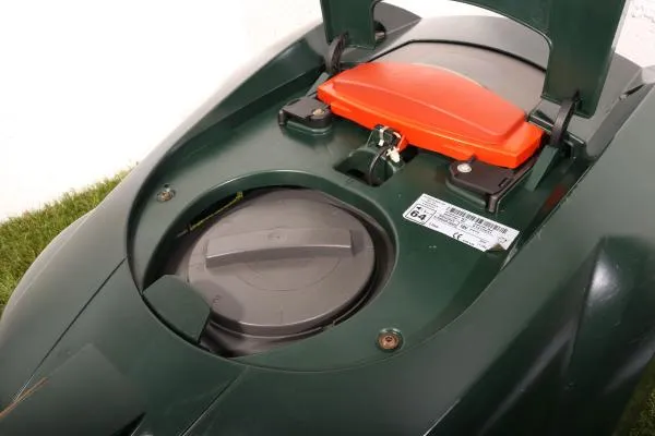 Husqvarna Automower 220AC - 2200m² with 12 months warranty