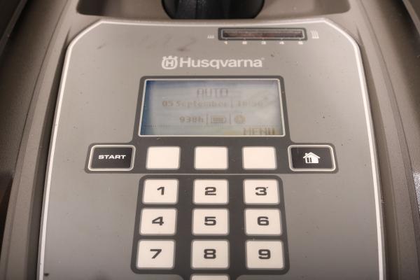 Husqvarna Automower 105 - 600m²