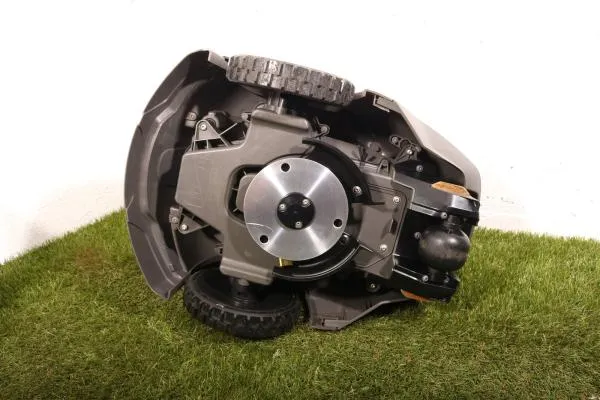 Husqvarna Automower 105 - 600m²